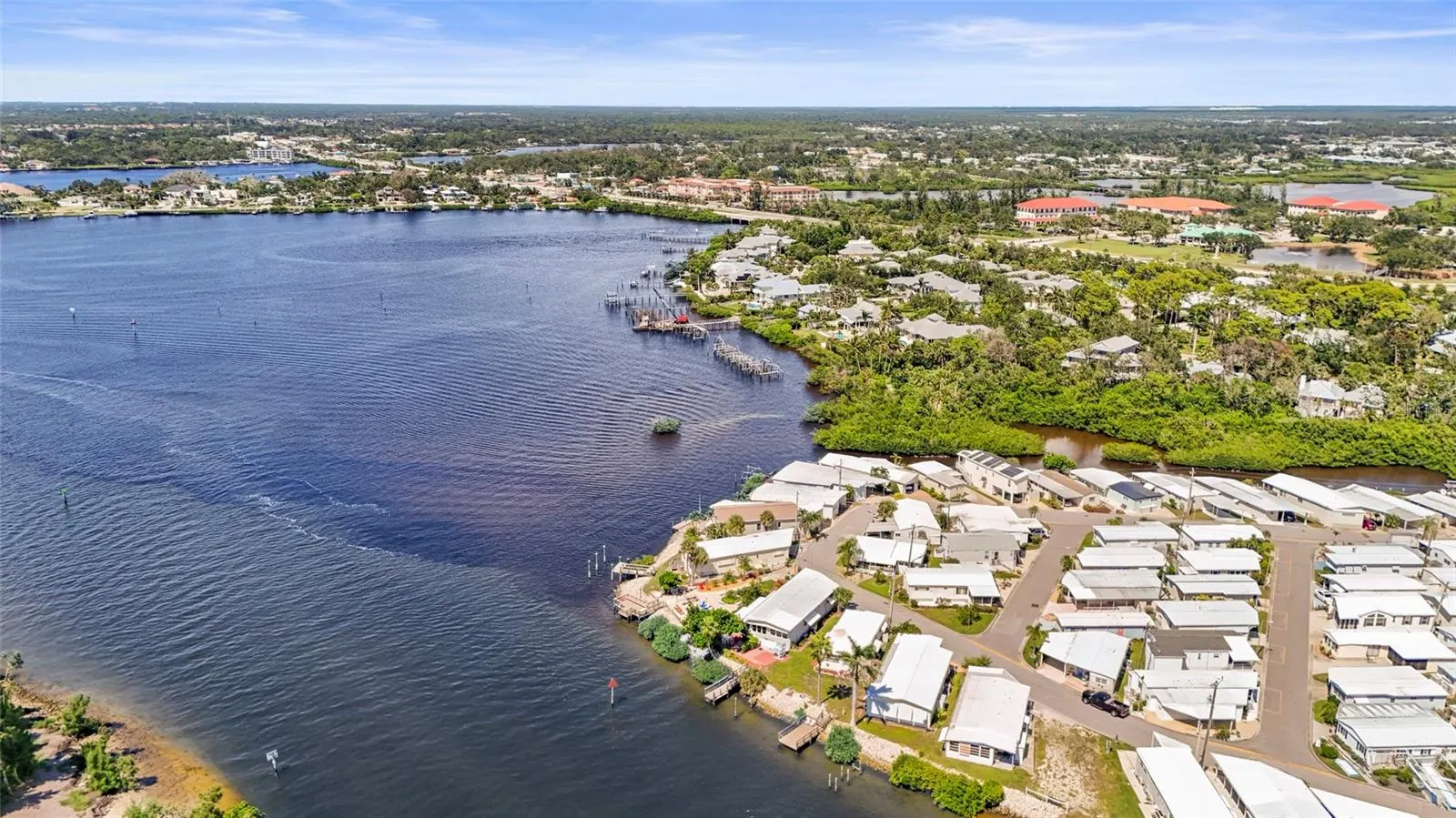 33 STARBOARD DR