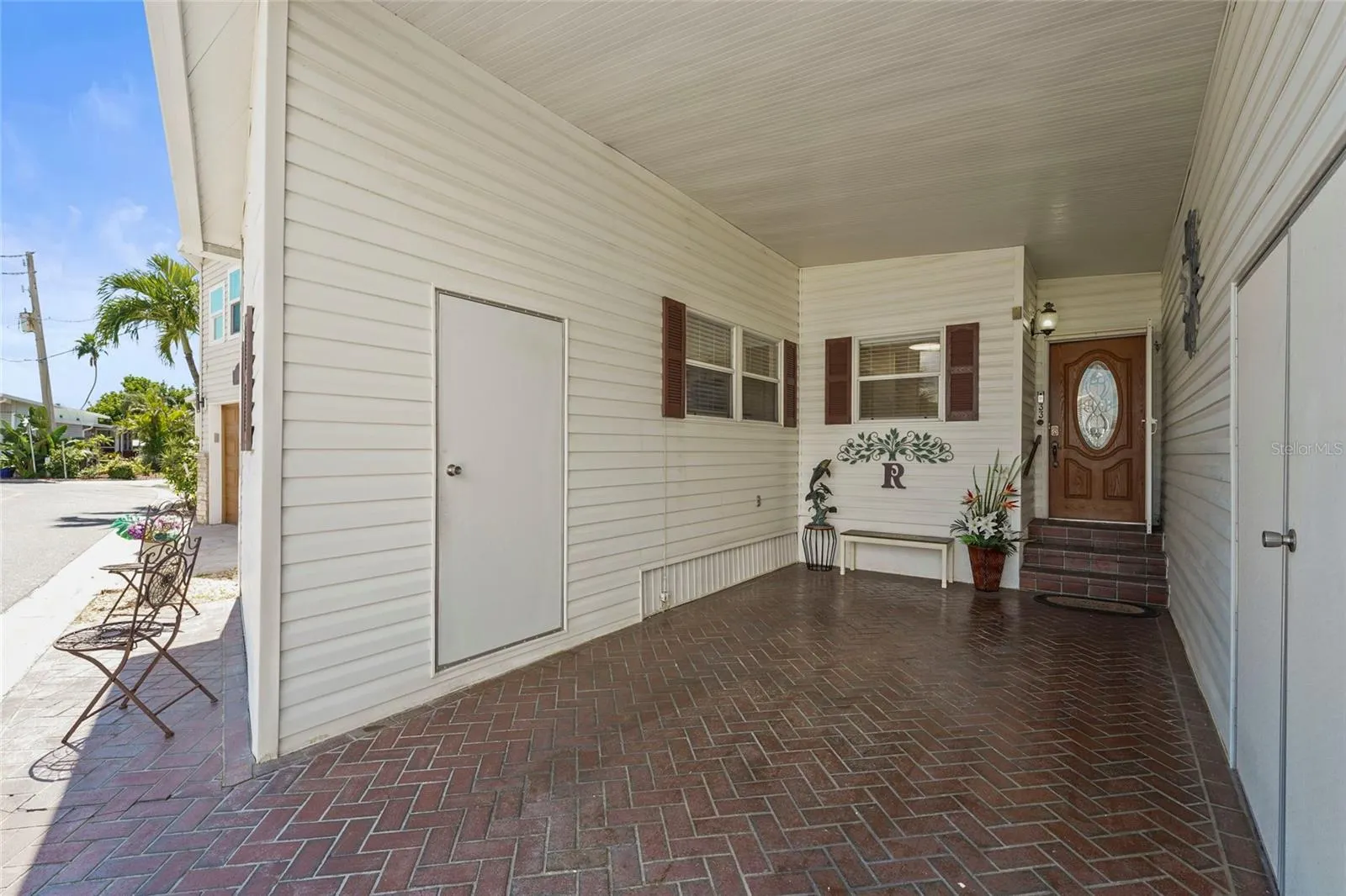 33 STARBOARD DR