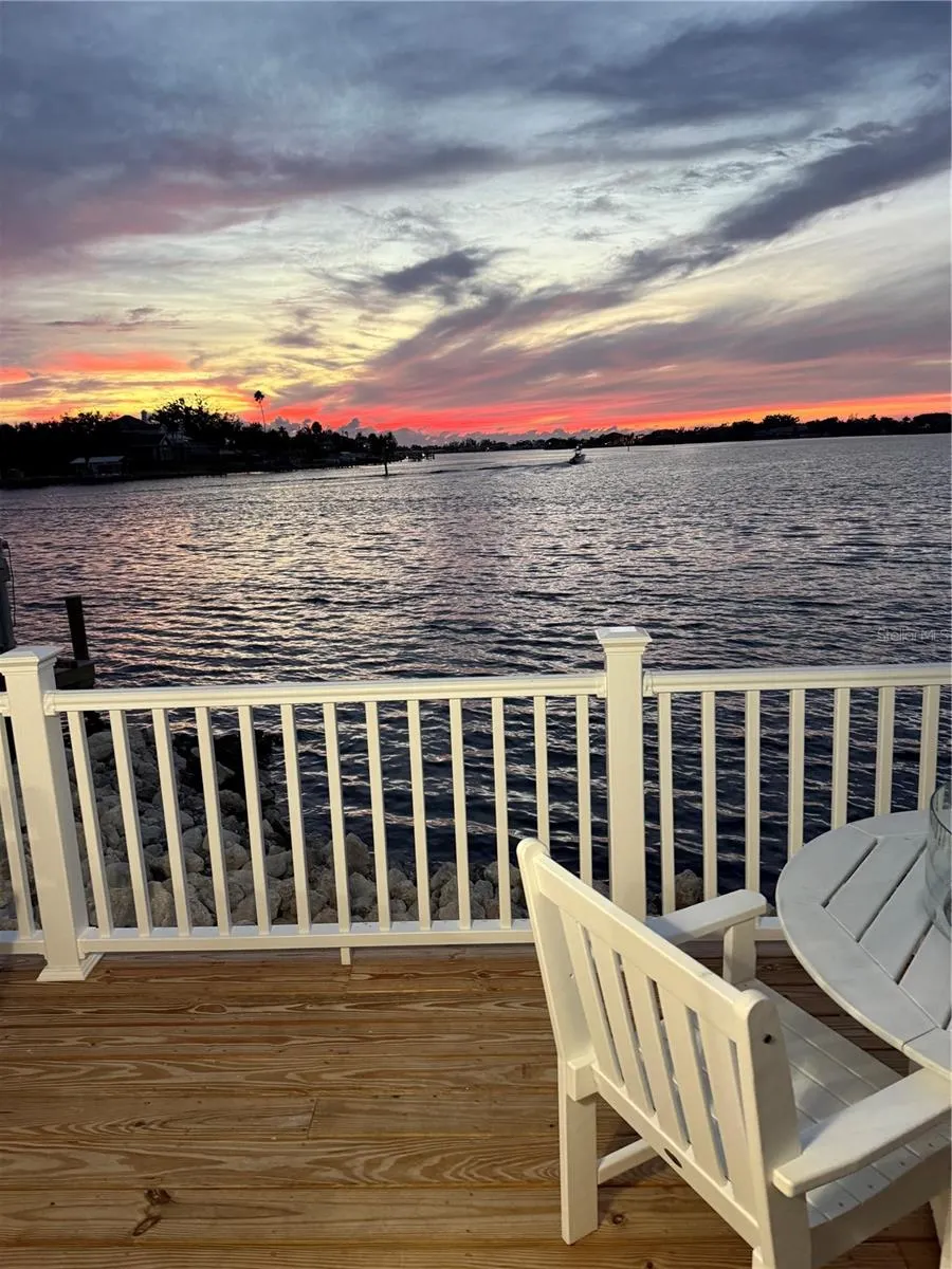 33 STARBOARD DR