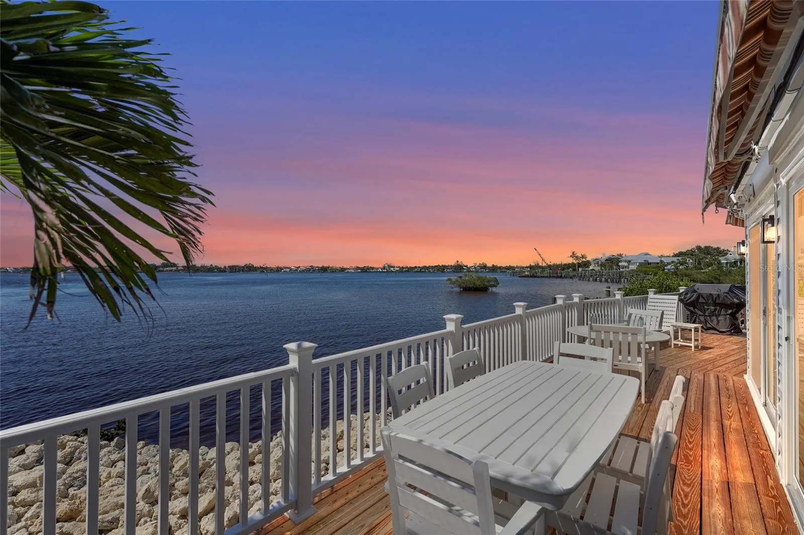 33 STARBOARD DR