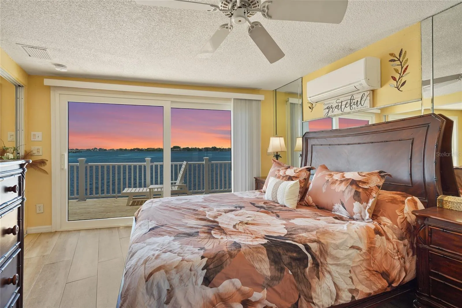 33 STARBOARD DR