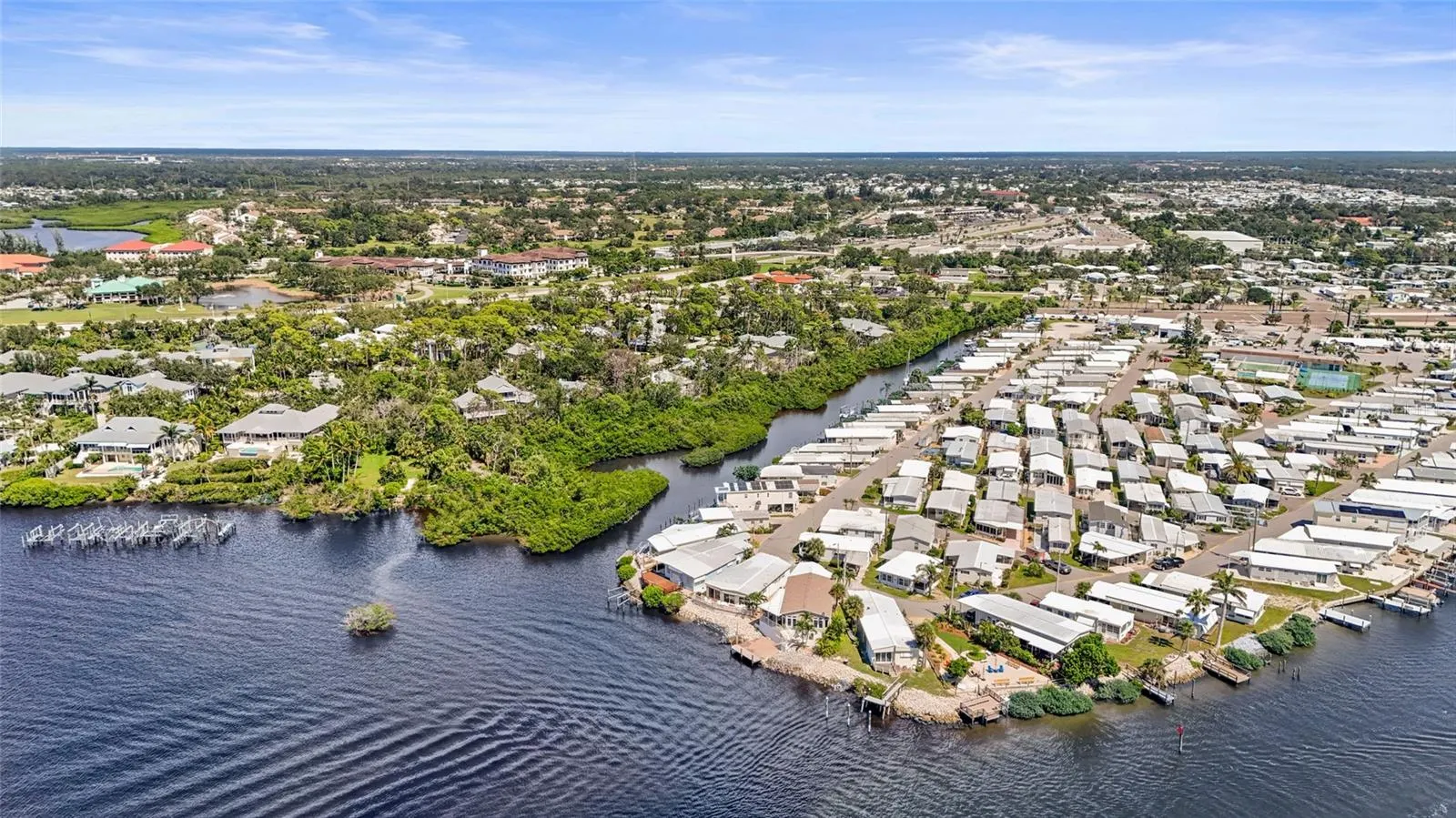 33 STARBOARD DR
