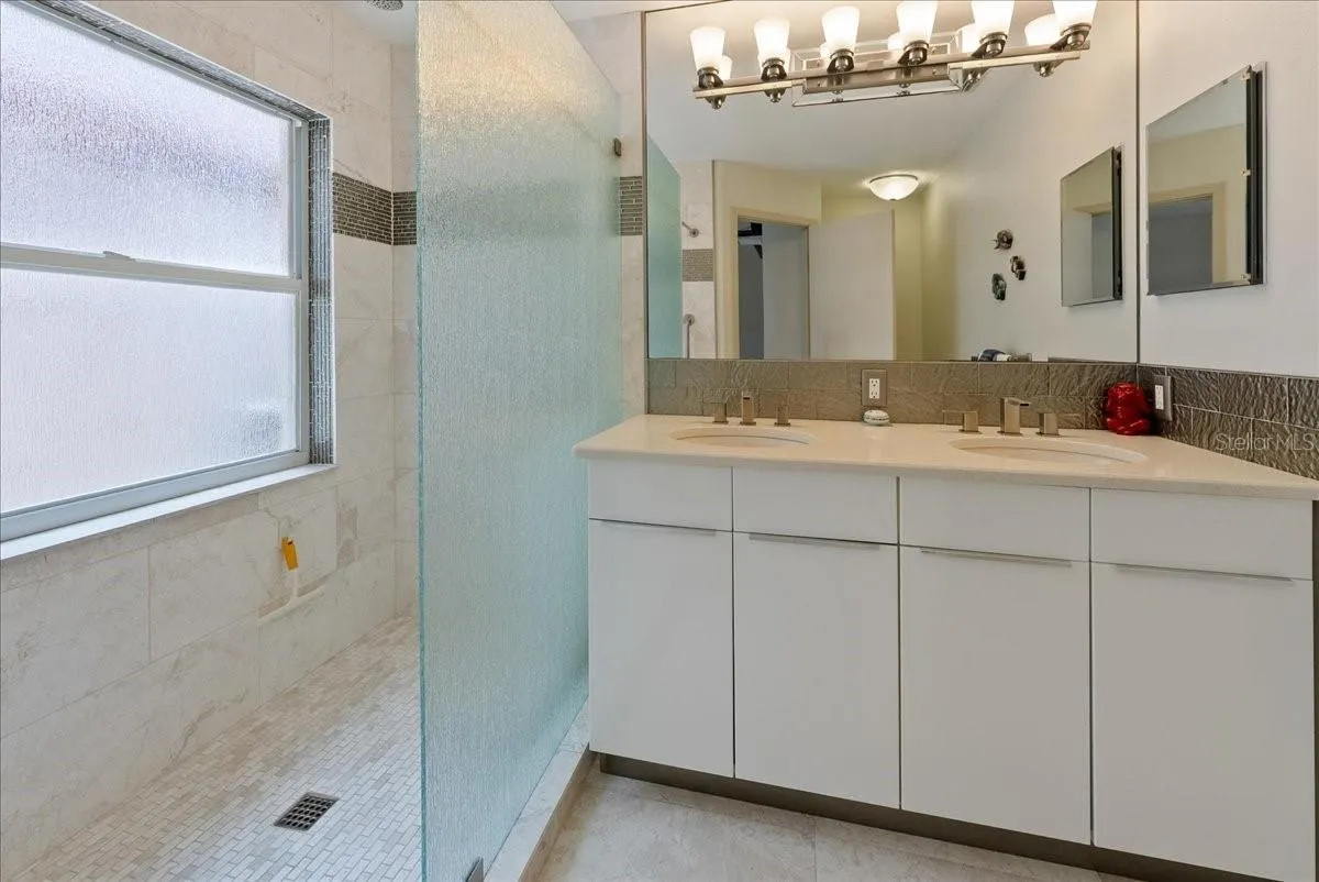 7349 REGINA ROYALE #13, #13