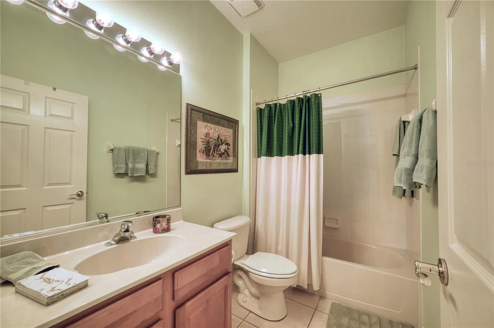 8014 VICTORIA FALLS CIR