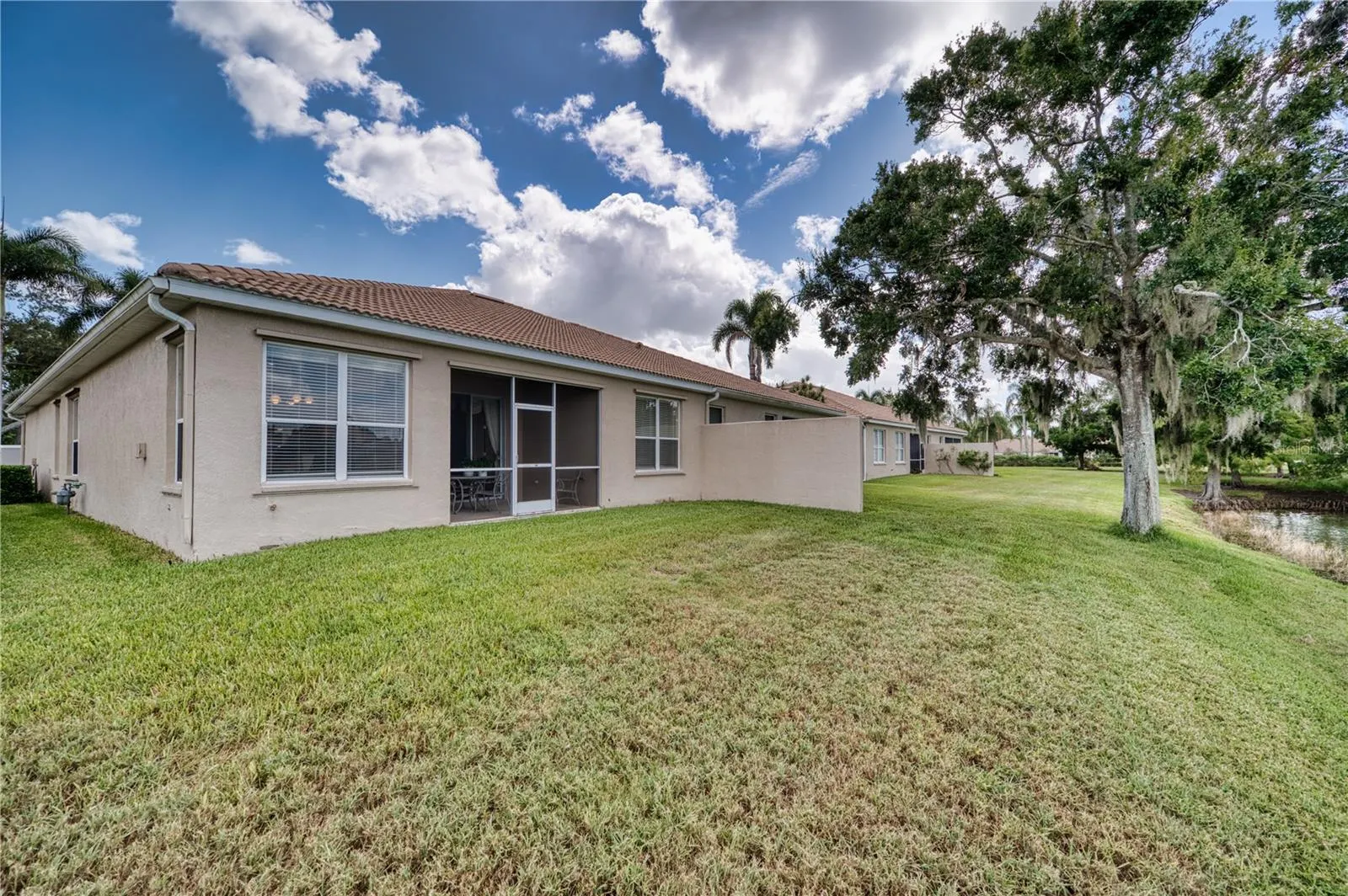 8014 VICTORIA FALLS CIR