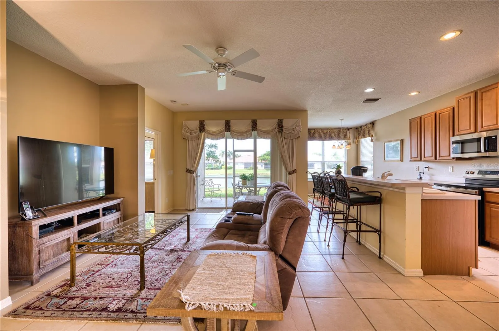 8014 VICTORIA FALLS CIR