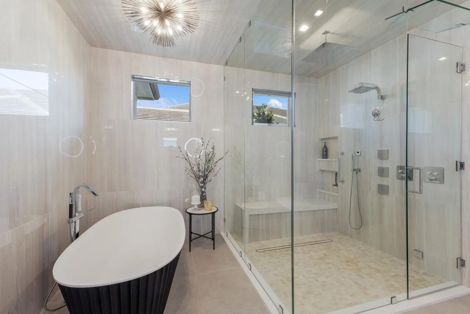 1719 RIO VISTA TER
