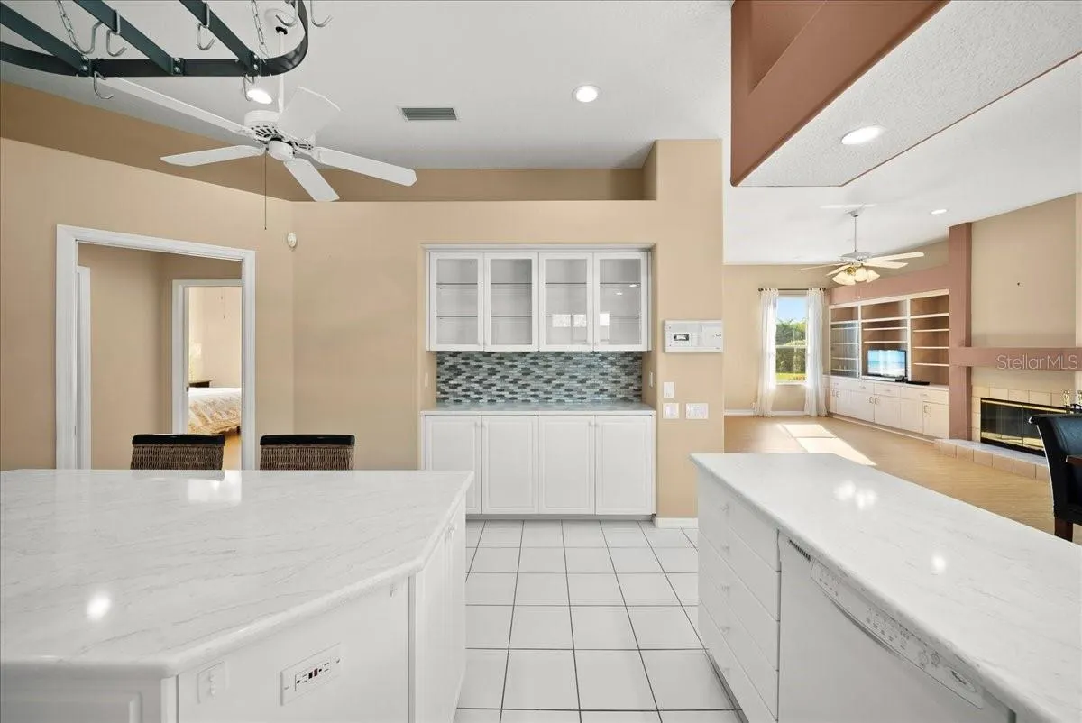 4321 PRESIDENTIAL AVENUE CIR E