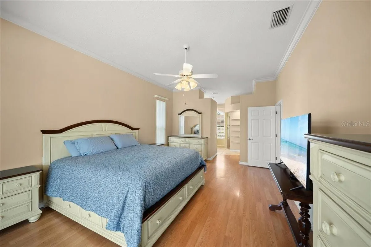 4321 PRESIDENTIAL AVENUE CIR E