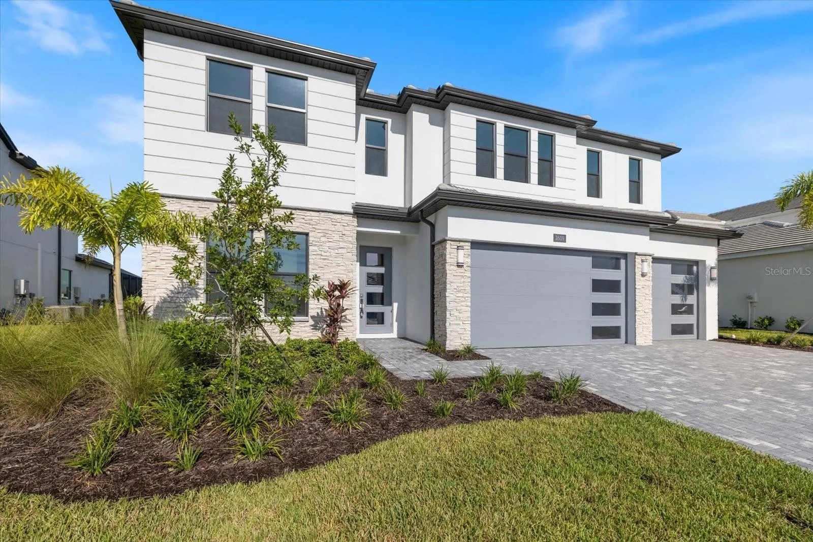 2609 WATERFRONT CIR