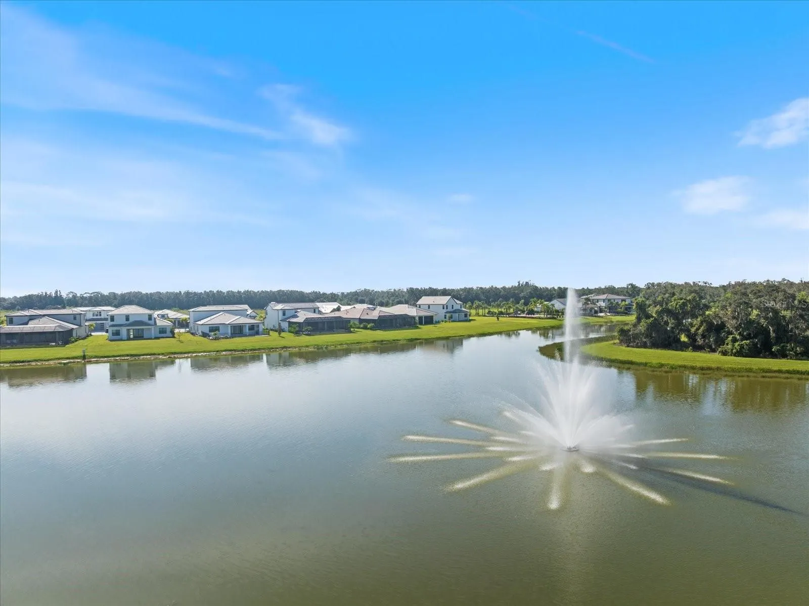 2609 WATERFRONT CIR