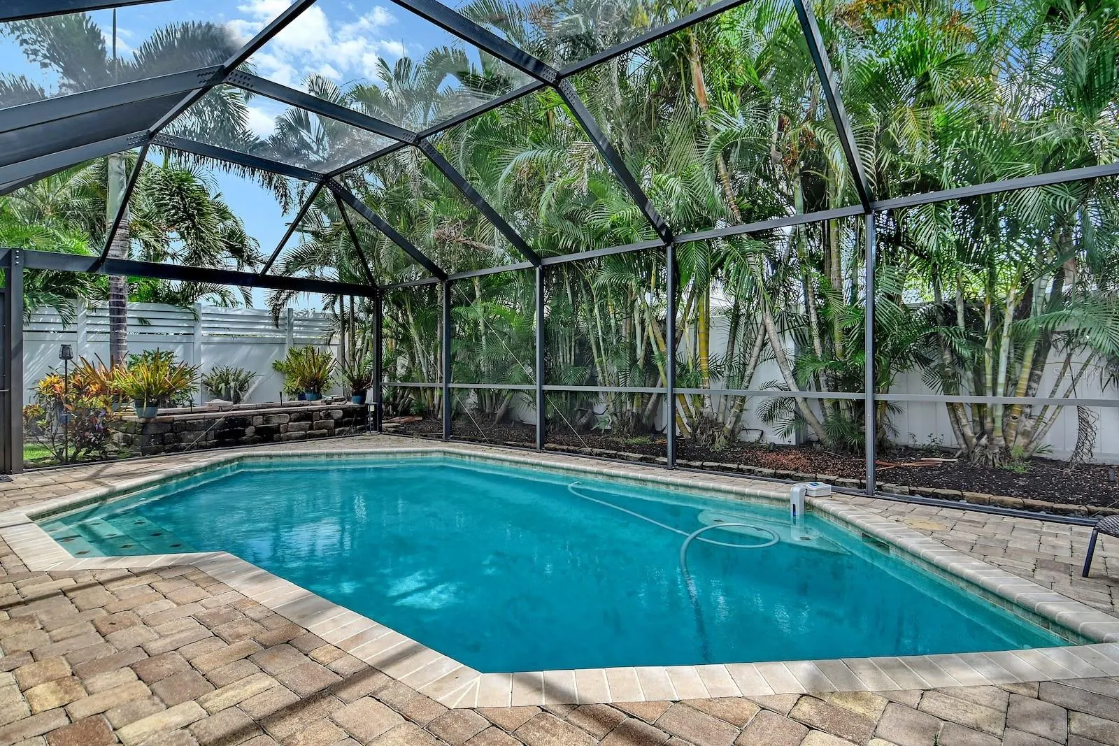 6907 EASTON CT