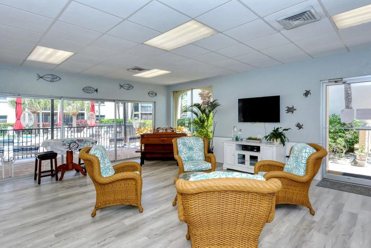 925 BEACH RD #109, #109