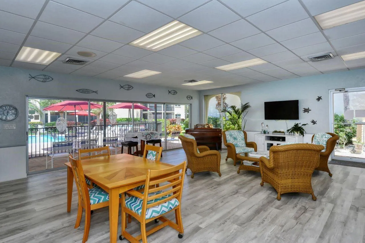 925 BEACH RD #109, #109