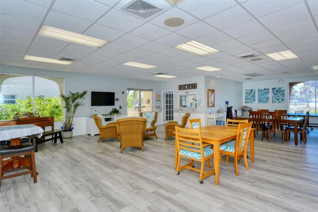 925 BEACH RD #109, #109