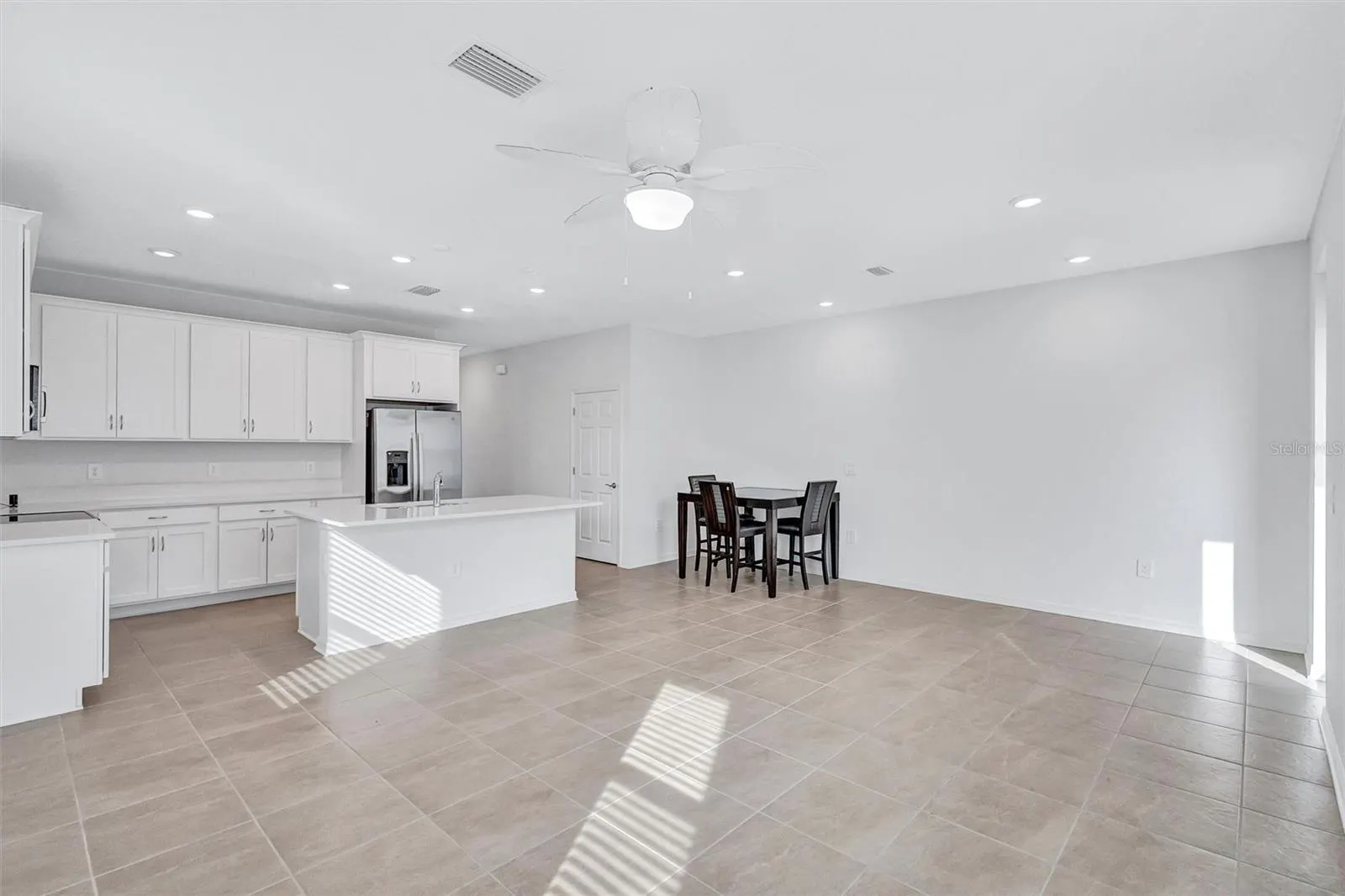 1717 CLEAT LN