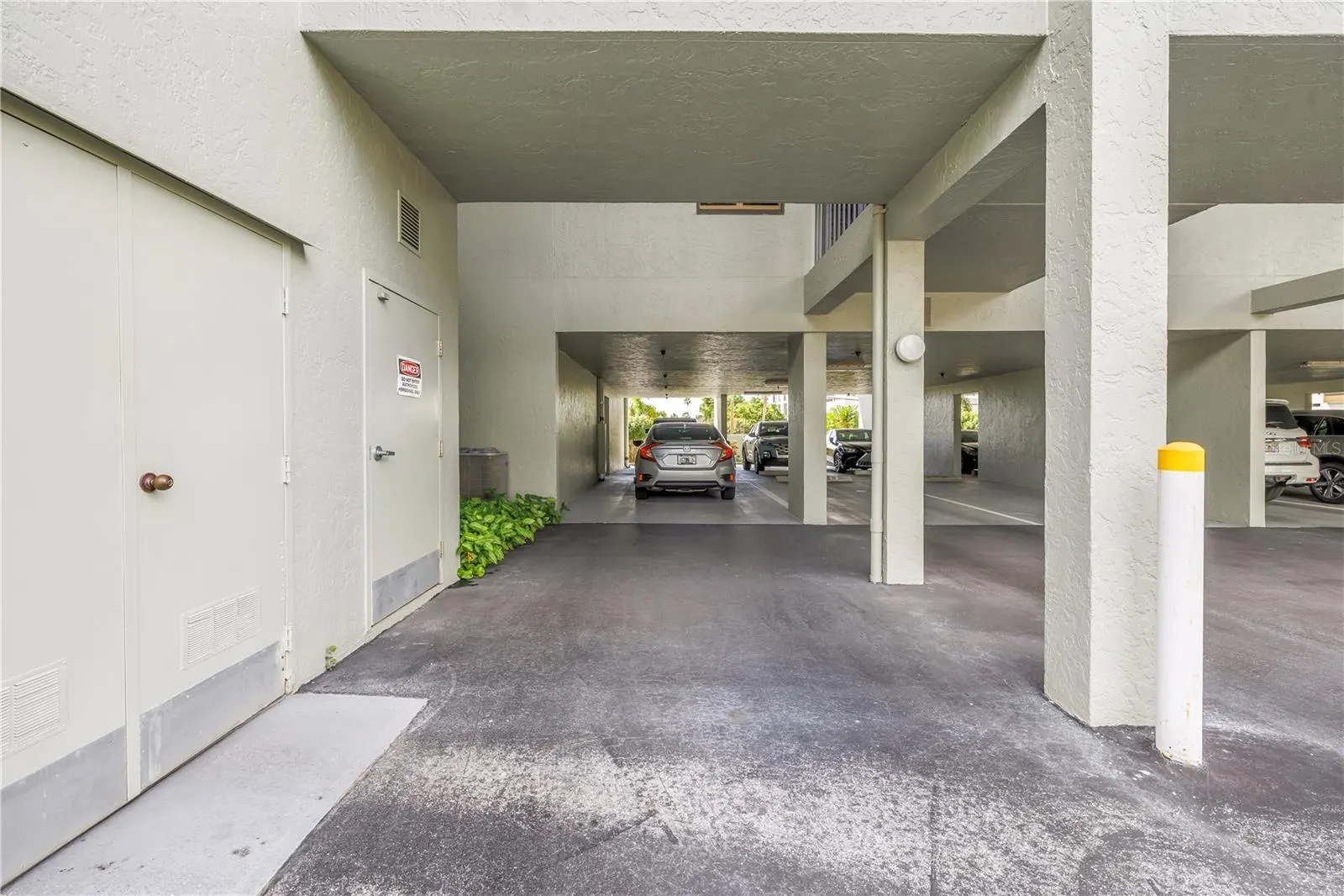 755 S PALM AVE #502, #502