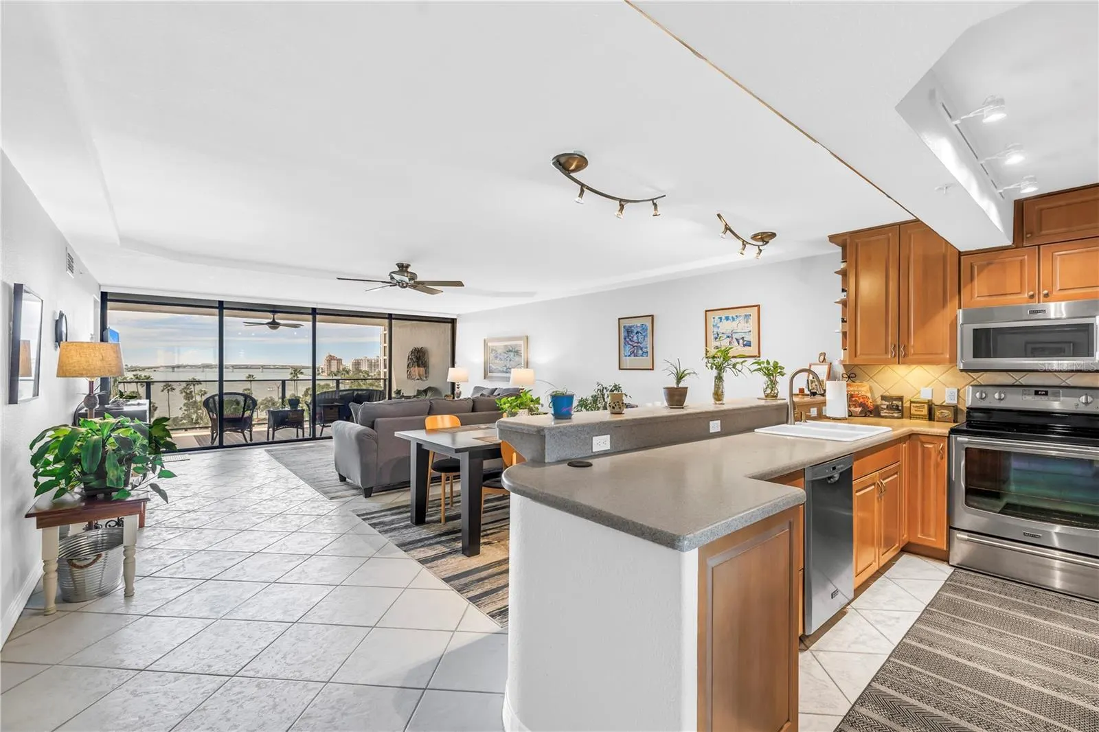 755 S PALM AVE #502, #502