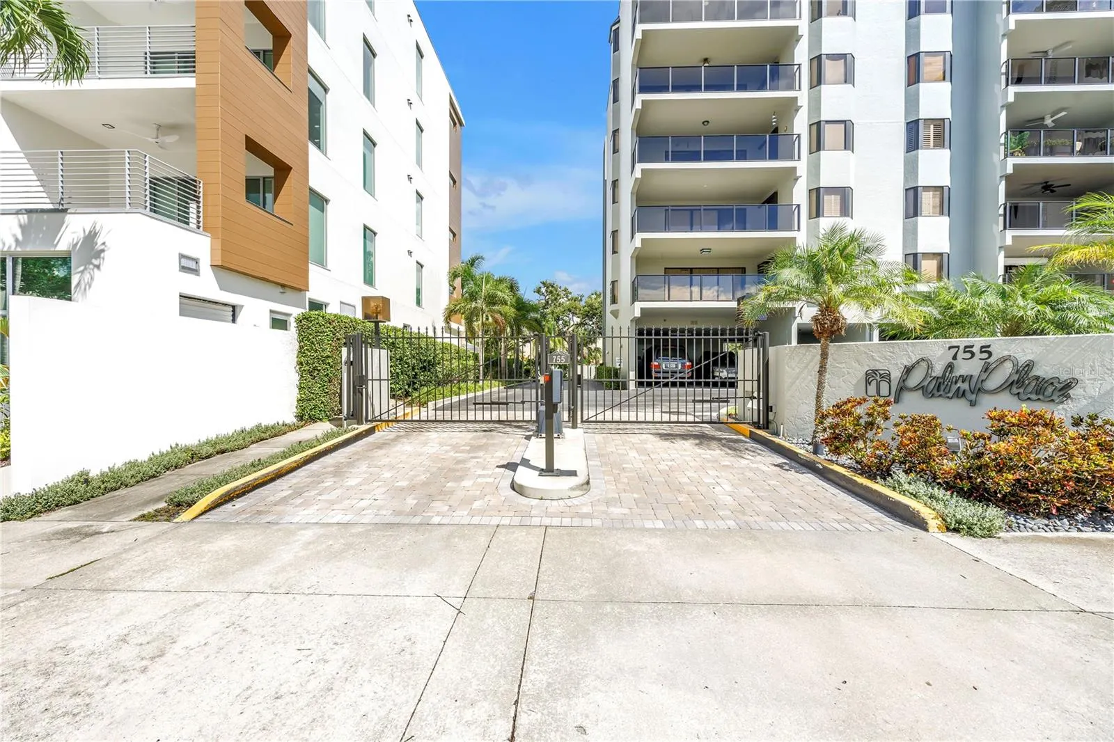 755 S PALM AVE #502, #502