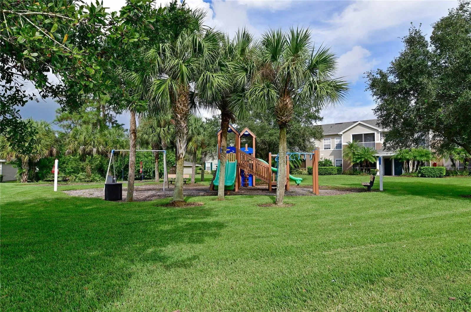 7417 VISTA WAY #208, #208