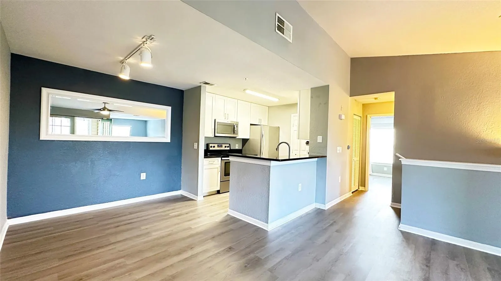 7417 VISTA WAY #208, #208