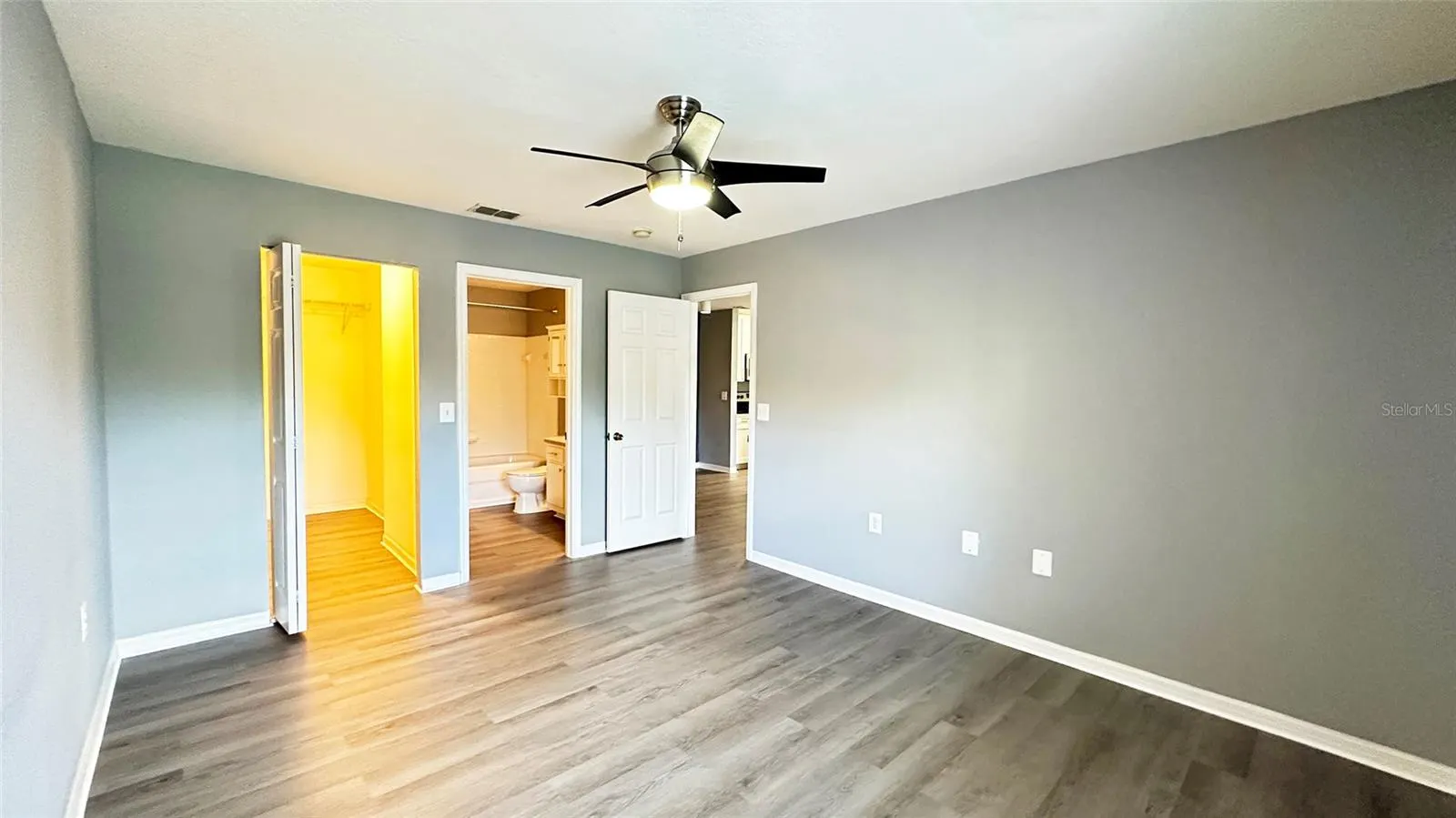 7417 VISTA WAY #208, #208
