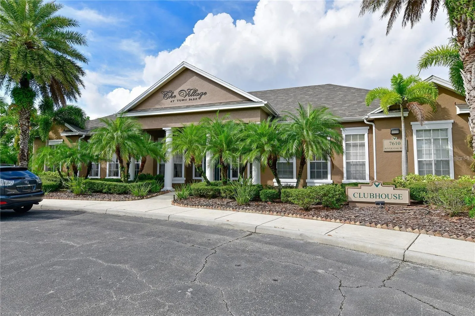 7417 VISTA WAY #208, #208