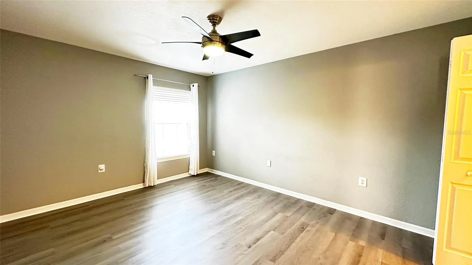 7417 VISTA WAY #208, #208