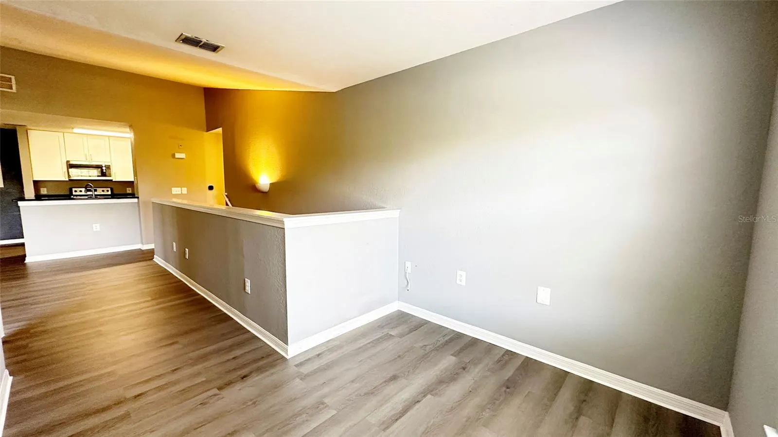 7417 VISTA WAY #208, #208