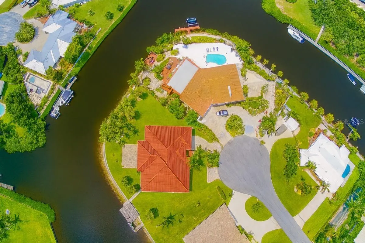 135 TINA ISLAND DR