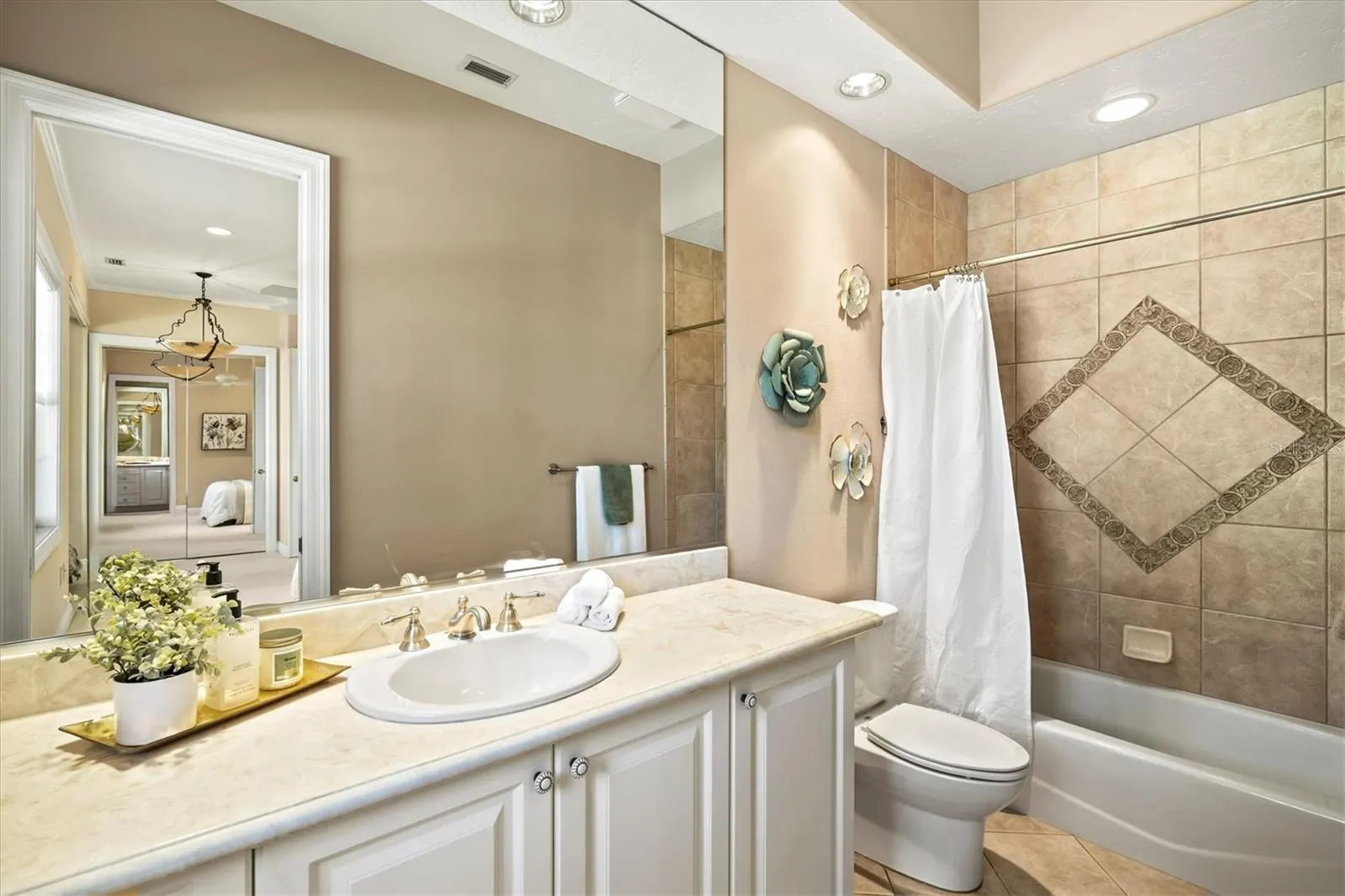 8168 COLLINGWOOD CT