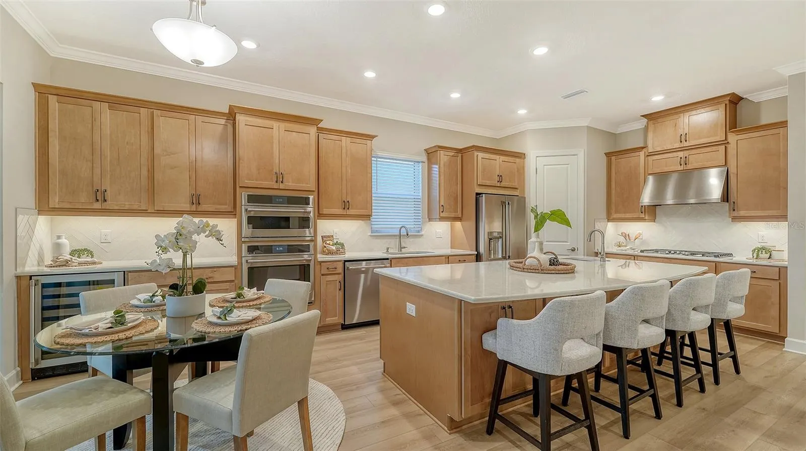 16423 ISOLA PL