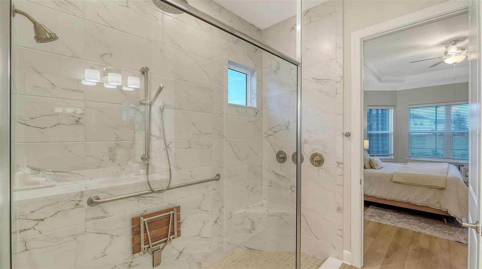 16423 ISOLA PL