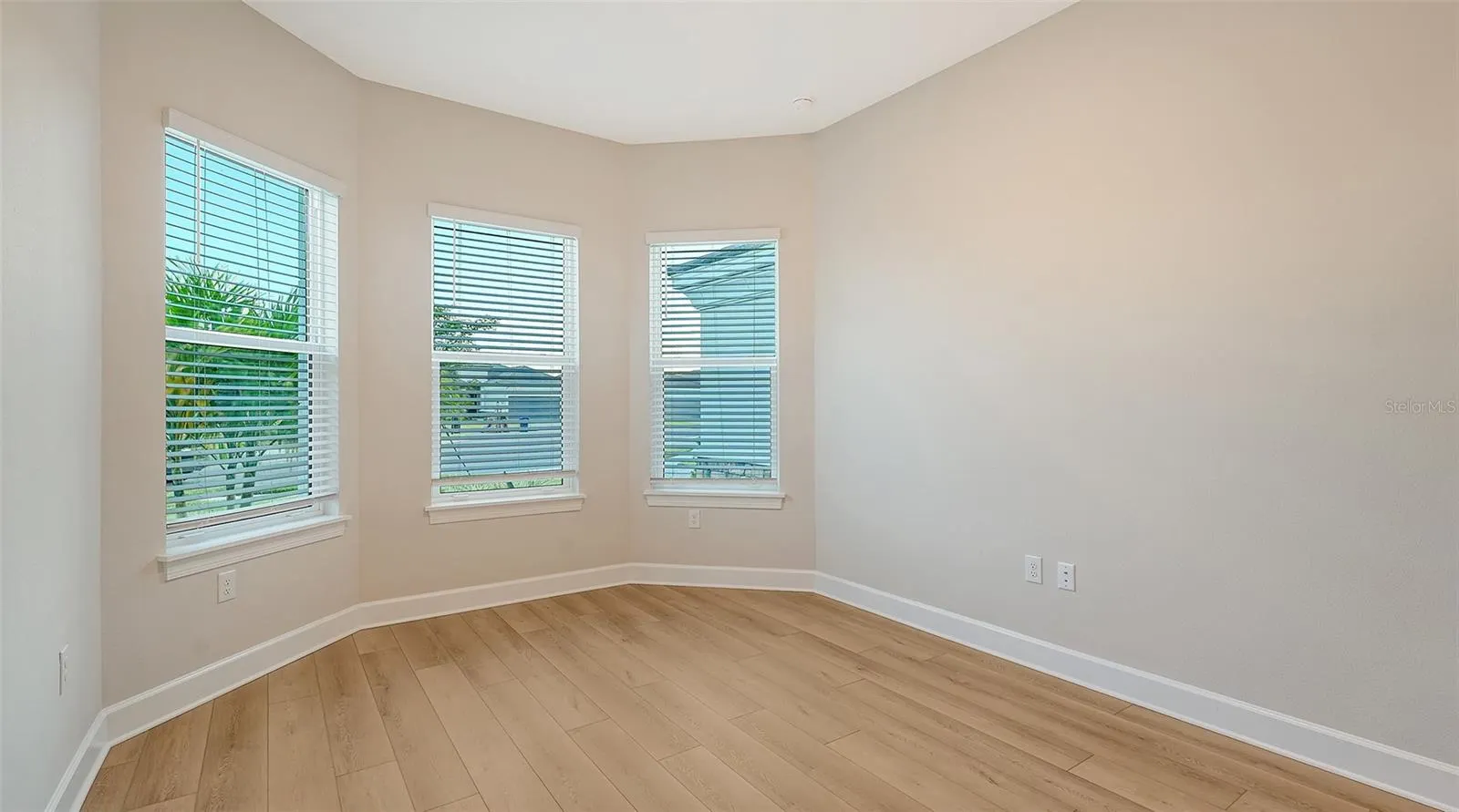 16423 ISOLA PL