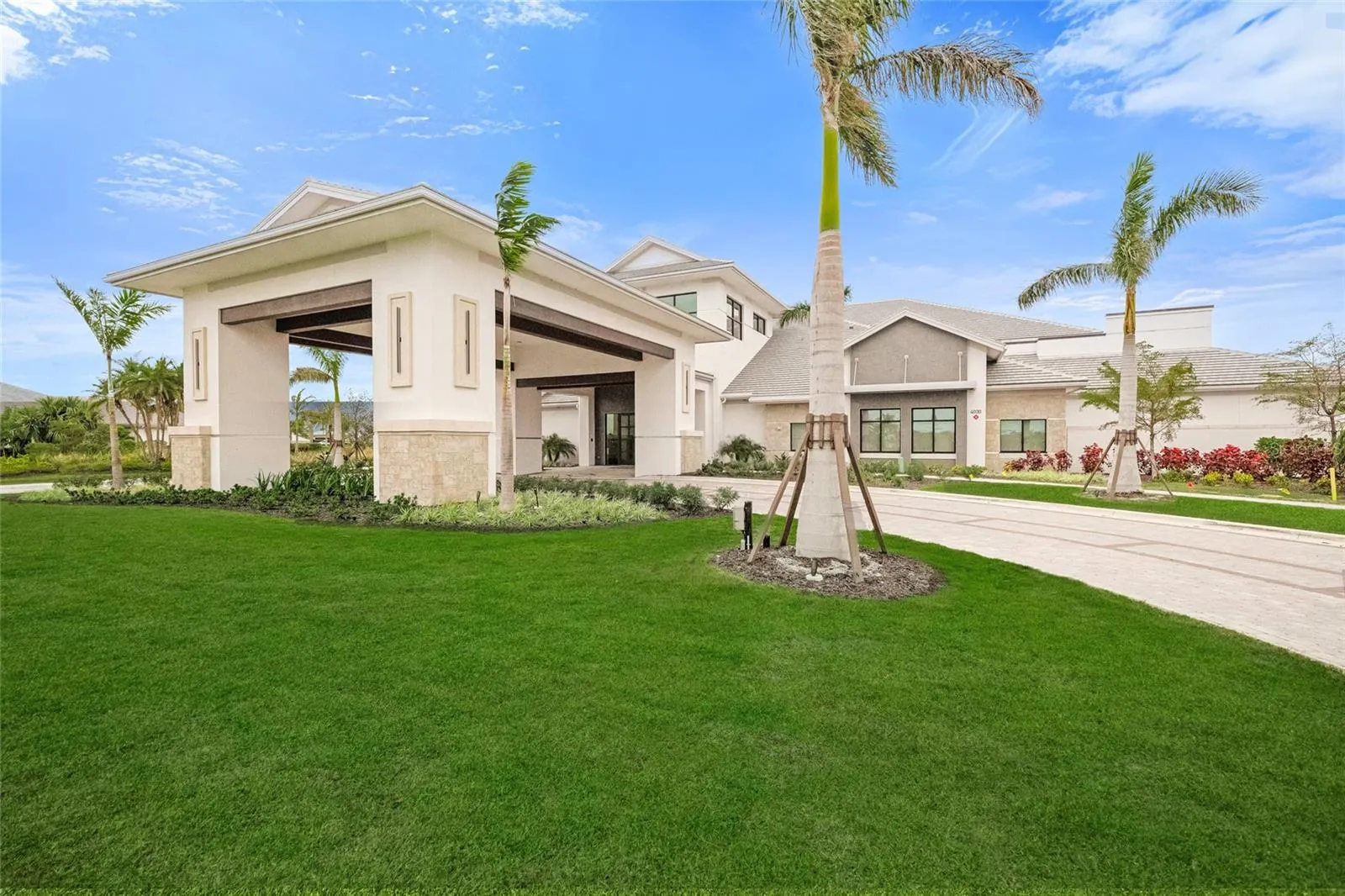 16423 ISOLA PL