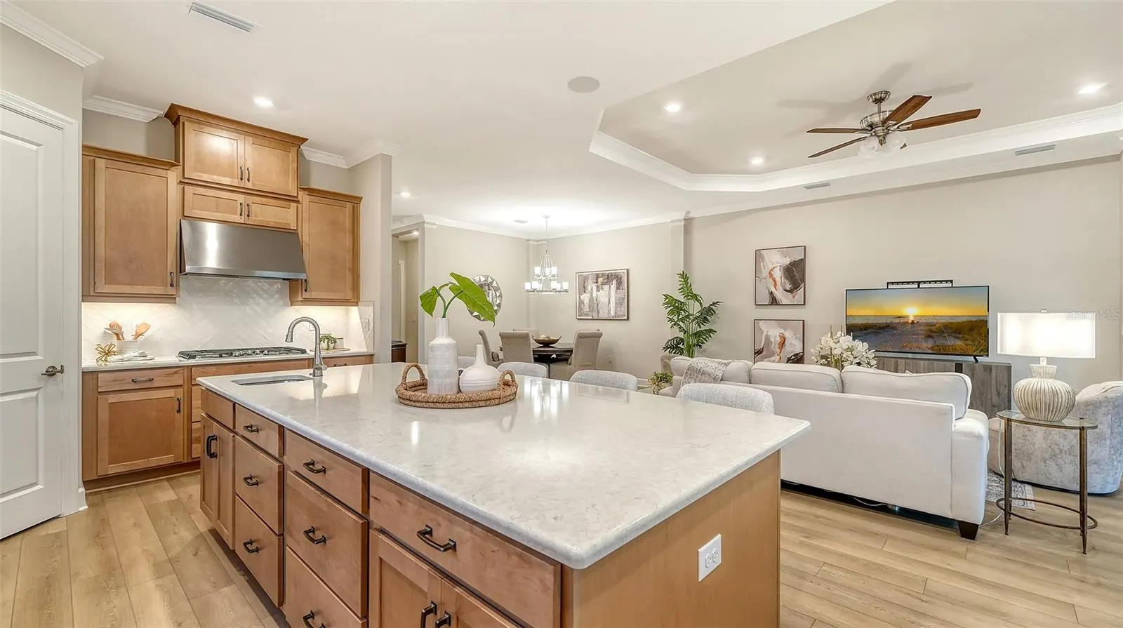 16423 ISOLA PL