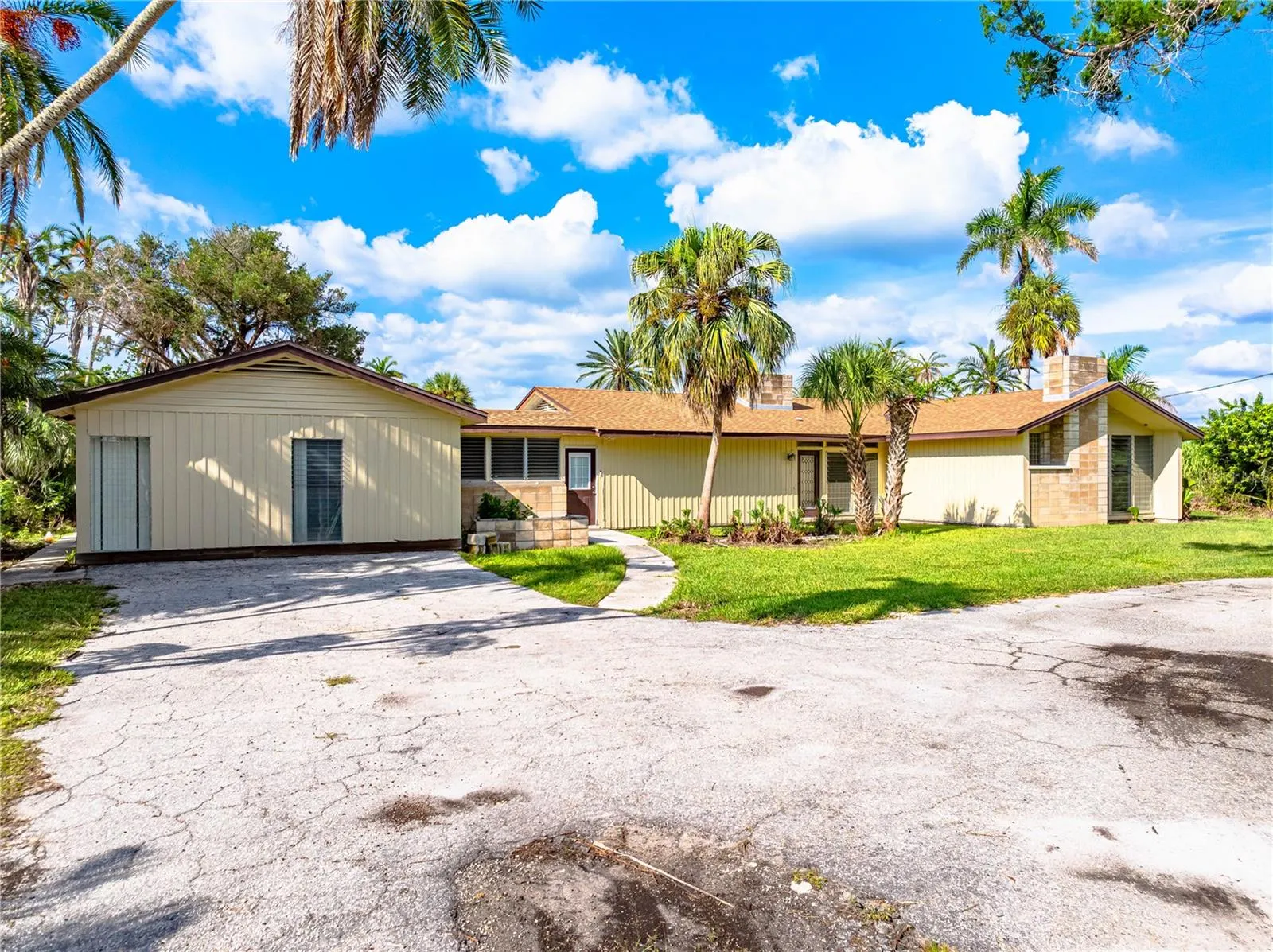 3620 RIVERVIEW BLVD
