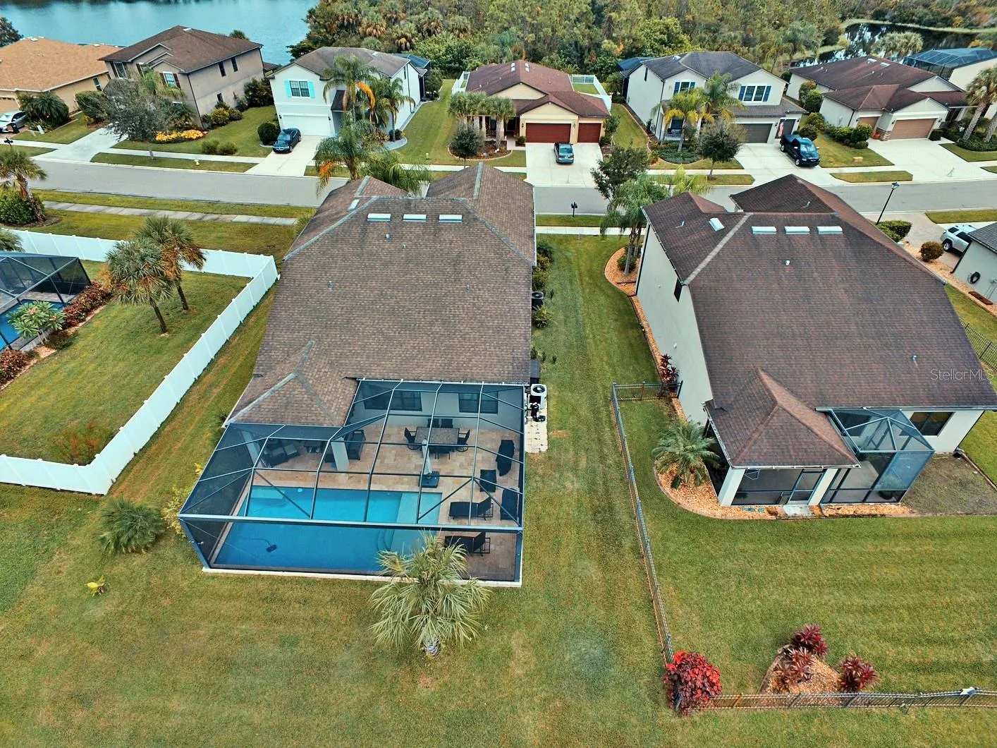 1907 BOTTLEBRUSH WAY