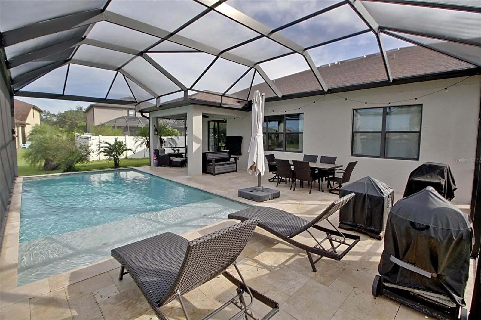 1907 BOTTLEBRUSH WAY