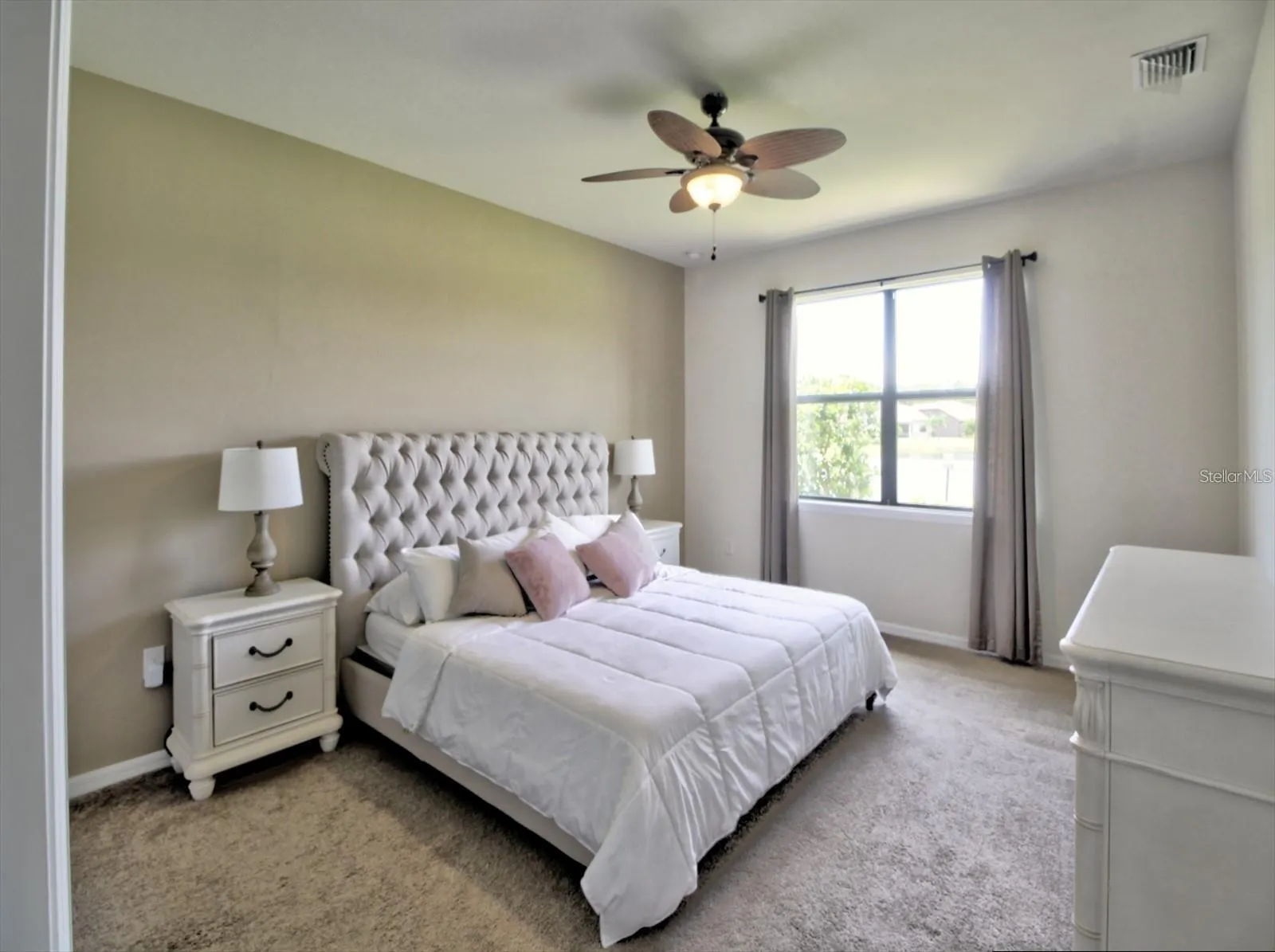 1907 BOTTLEBRUSH WAY