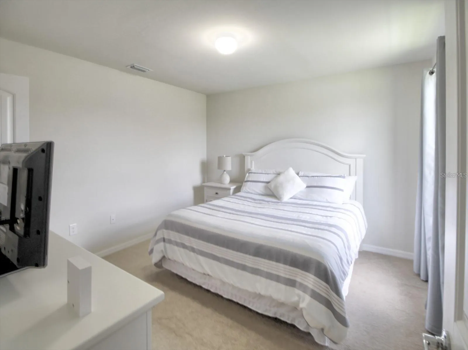 1907 BOTTLEBRUSH WAY