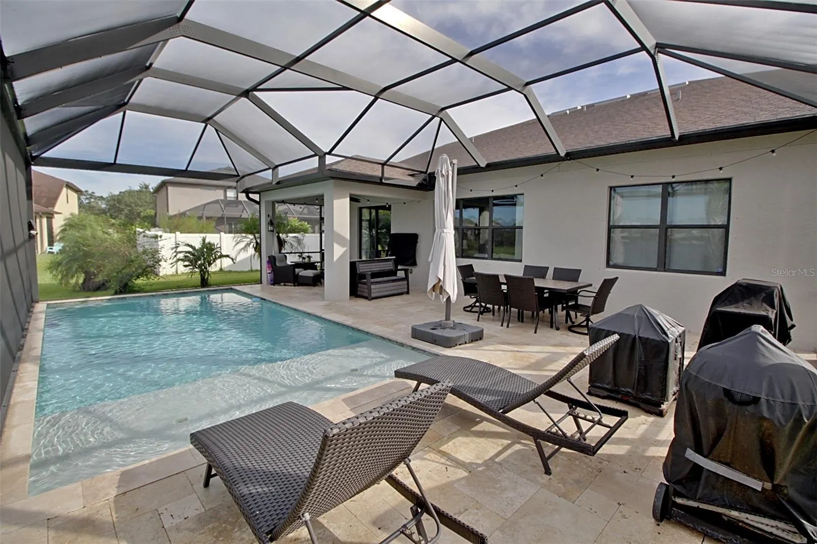1907 BOTTLEBRUSH WAY