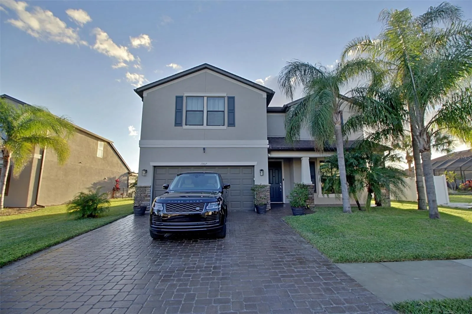 1907 BOTTLEBRUSH WAY