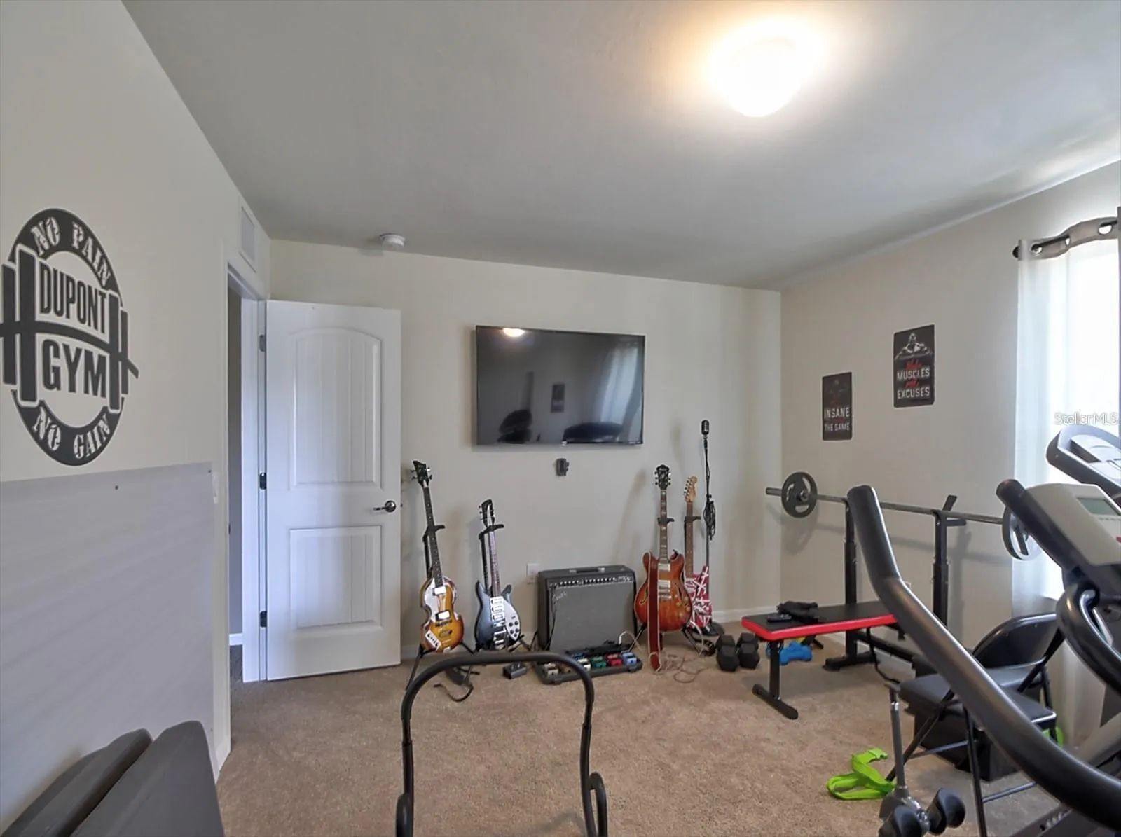 1907 BOTTLEBRUSH WAY