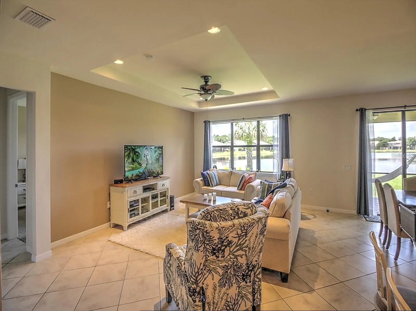 1907 BOTTLEBRUSH WAY
