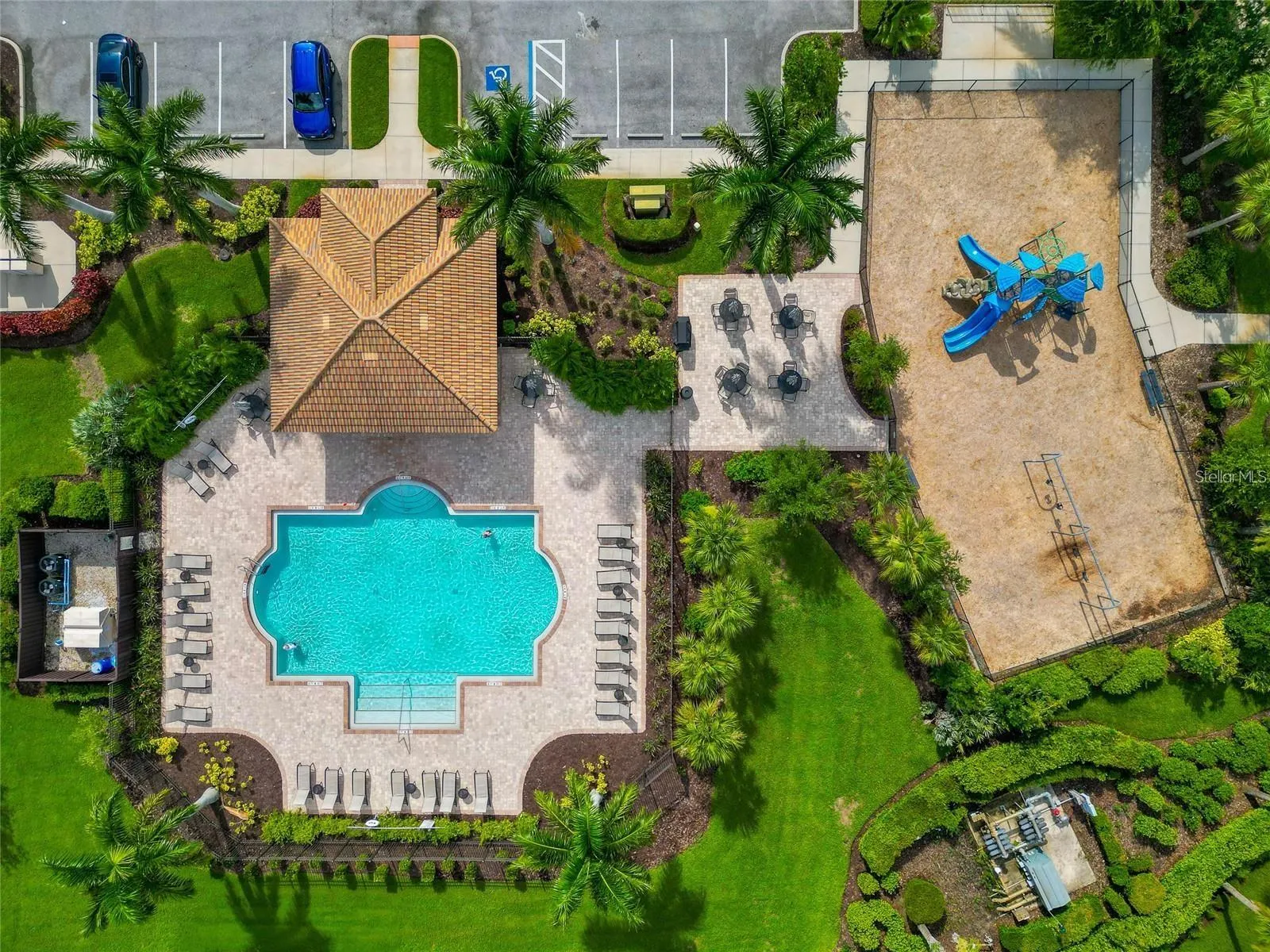1907 BOTTLEBRUSH WAY
