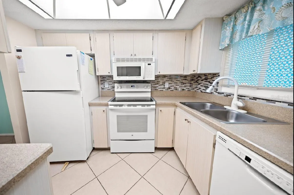 3532 LAKE BAYSHORE DR #K117, #K117