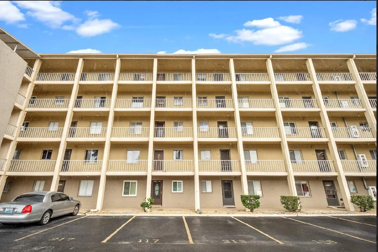 3532 LAKE BAYSHORE DR #K117, #K117