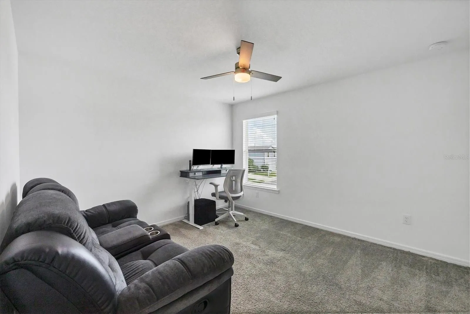 9528 LAMINE WAY