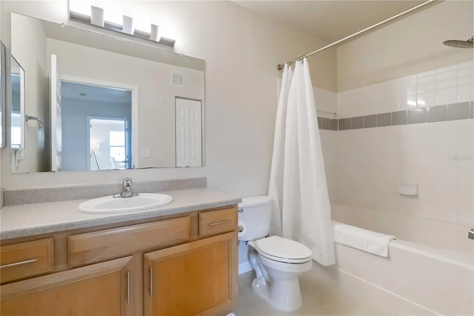 1050 VILLAGIO CIR #107, #107